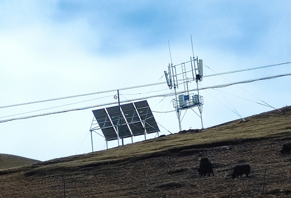 ̫��ܻ�վ���ϵ�y(t��ng)